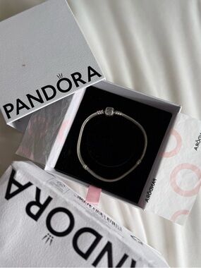 Pandora Moments Snake Chain Bracelet – Sterling Silver S925 ALE Barrel Clasp